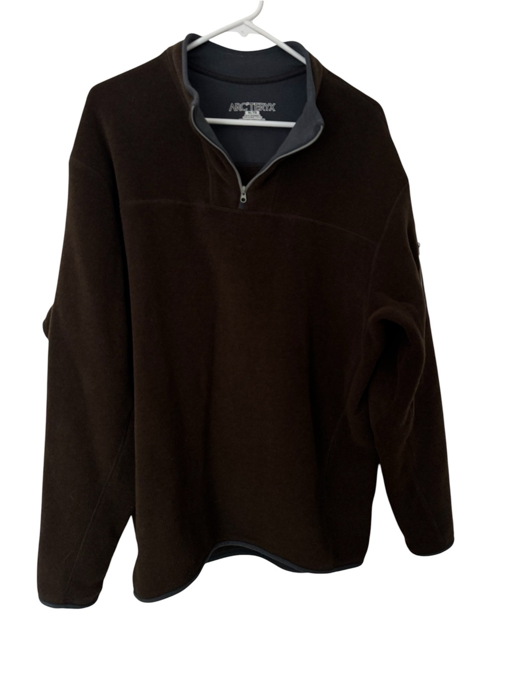 Arc'teryx Men’s Dark Brown Half-Zip Fleece Pullover